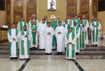 Eucaristia na Catedral marca o início da missão de Dom Tadeu como Administrador Apostólico da Prelazia de Itacoatiara