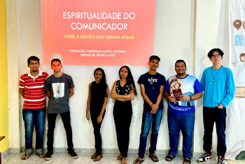 Formação da PASCOM na Paróquia Santo Antônio: Cultivando a Espiritualidade do Comunicador